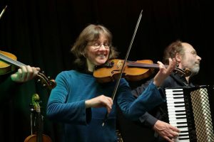 Ariane Böker, Four Fiddlers