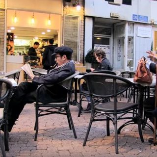 Mendy Cahan und Gershon Waiserfirer in "The Colonist"