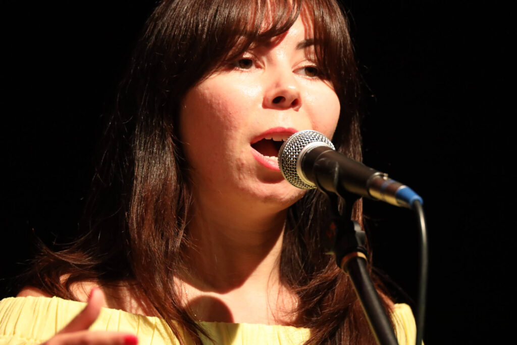 Kol Colé mit ukrainischen Gasmusikerinnen im Bochumer Kulturrat