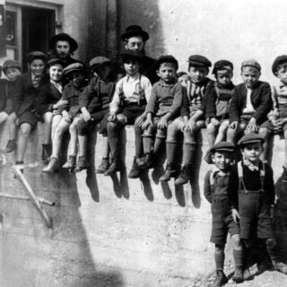 Kinder in Föhrenwald