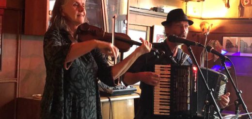Tangoyim im Singenden Holunder